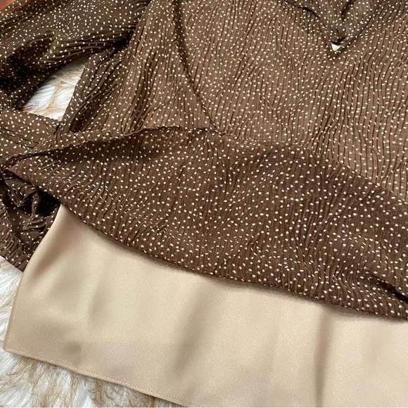 Vince Starry dot shirred-neck blouse - Picture 10 of 13